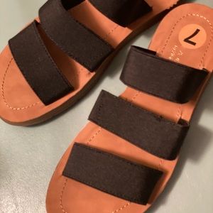 Women's sandals Ice and Candy size 7